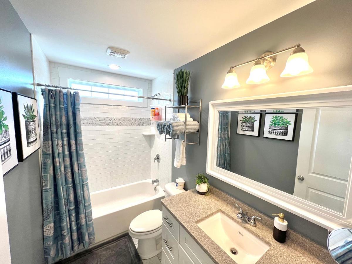 Villa Stylish Cozy Tree House Pet Friendly!!! Wilmington Exterior foto